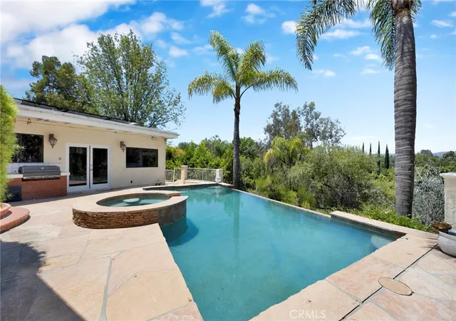 Photo 2 of Single family home for sale at 22309 Dolorosa, Woodland Hills, CA 91367 | MLS# SR26171522 | Listing updated on 2026-09-13