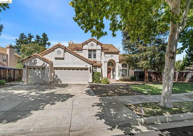 Photo 2 of Single family home for sale at 1281 Sea Vista Dr, Brentwood, CA 94513 | MLS# 41144051 | Listing updated on 2026-09-10