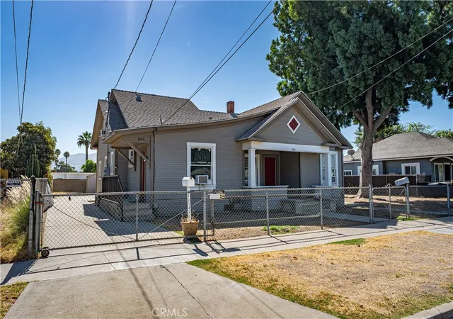 Photo 3 of House for sale at 3342 Eucalyptus Ave, Riverside, CA 92507 | MLS# CV26114104 | Listing updated on 2026-09-21