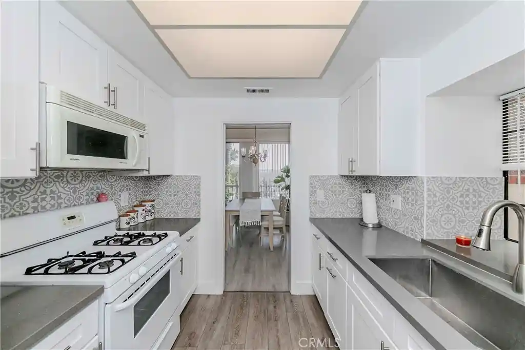 Condo for sale at 2567 Plz Del Amo #109, Torrance, CA 90503 | MLS# SB26170973