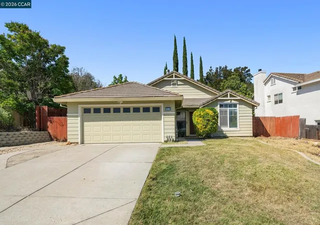 Photo 2 of Single family home for sale at 4916 Eastview Way, Antioch, CA 94531 | MLS# 41144084 | Listing updated on 2026-09-23