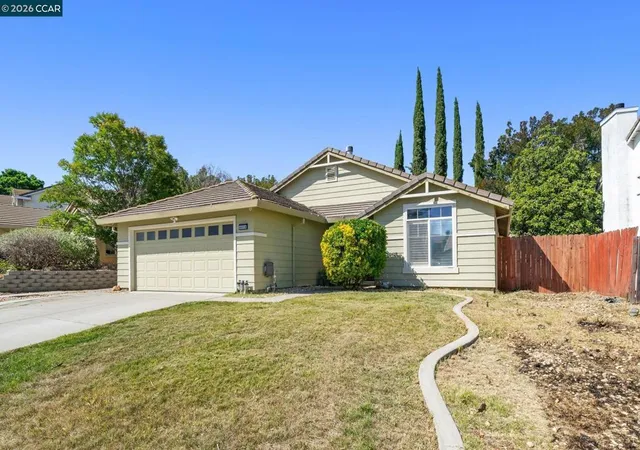 Photo 3 of Single family home for sale at 4916 Eastview Way, Antioch, CA 94531 | MLS# 41144084 | Listing updated on 2026-09-23