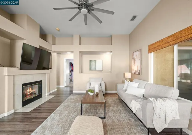 Photo 3 of Single family home for sale at 4916 Eastview Way, Antioch, CA 94531 | MLS# 41144084 | Listing updated on 2026-09-23