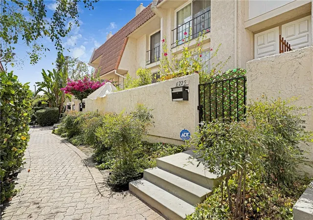 Townhouse for sale at 6225 Nita, Woodland Hills, CA 91367 | MLS# SR26171765