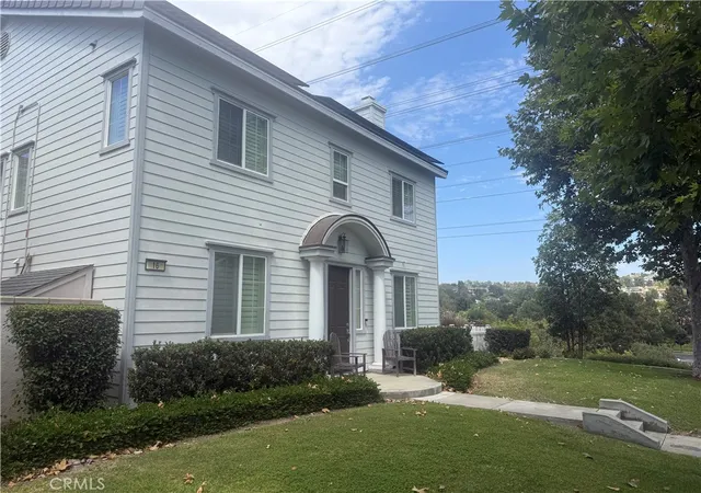 Photo 2 of Single family home for sale at 16 Bower Ln, Ladera Ranch, CA 92694 | MLS# PW26171973 | Listing updated on 2026-10-13