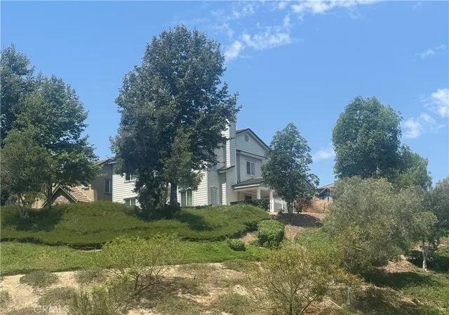 Photo 3 of Single family home for sale at 16 Bower Ln, Ladera Ranch, CA 92694 | MLS# PW26171973 | Listing updated on 2026-10-13