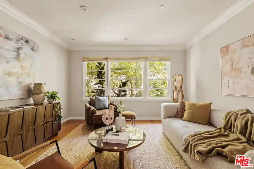 Listing Photo 1 - Condo for sale in 2264 29Th St located at 2264 29Th St, Santa Monica, CA 90405 - Unit 2264 29th Street