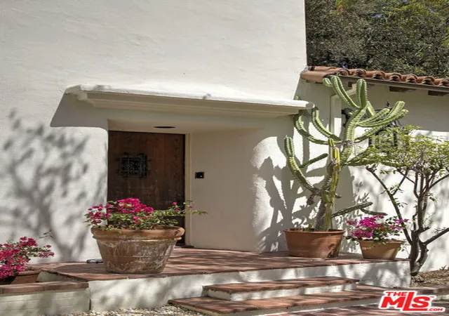 Photo 3 of Single family home for sale at 1788 Pepper Dr, Altadena, CA 91001 | MLS# 26868885 | Listing updated on 2026-09-10