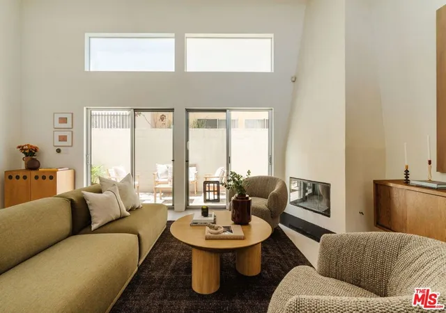 Photo 2 of Condo for sale at 1254 24th Street #2, Santa Monica, CA 90404 | MLS# 26867415 | Listing updated on 2026-09-25