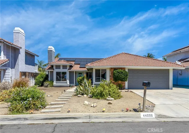 Photo 1 of Sale Pending at 44096 Alsace Ln, Hemet, CA 92544 | MLS# SW26171299 | Listing updated on 2026-09-28