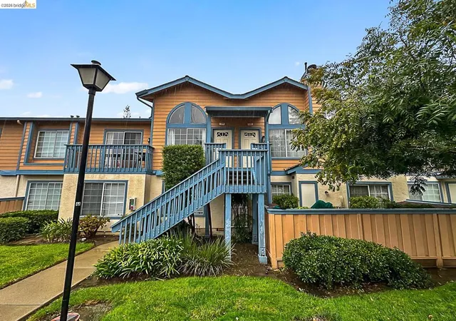 Condo for sale at 119 Glenwood, Hercules, CA 94547 | MLS# 41144154