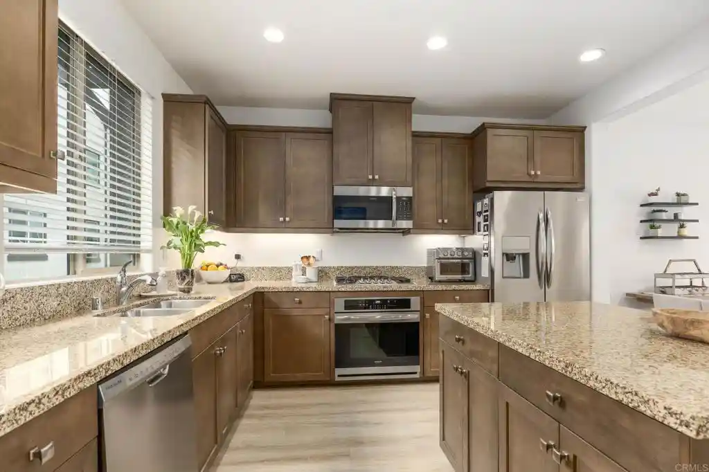 Listing Photo 1 - Condo for sale in 2227 Solara Ln located at 2227 Solara Ln, Vista, CA 92081 - Unit 2227 Solara Ln