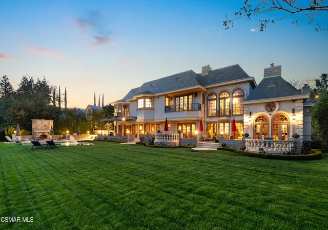 Photo 2 of Mansion for sale at 240 W Stafford Rd, Thousand Oaks, CA 91361 | MLS# 226003749 | Listing updated on 2026-10-08