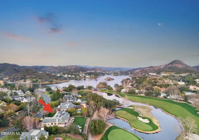 Photo 4 of Single family home for sale at 240 W Stafford Rd, Thousand Oaks, CA 91361 | MLS# 226003749 | Listing updated on 2026-10-08