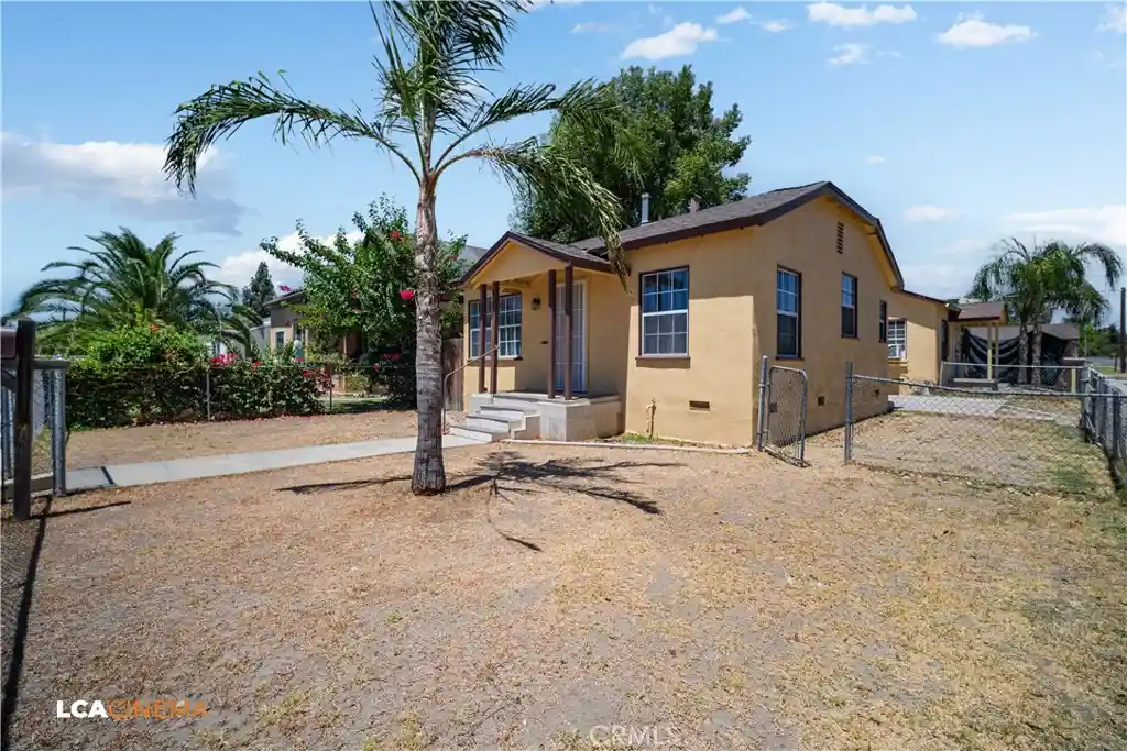 Photo 1 of Sale Pending at 730 Oregon, Bakersfield, CA 93305 | MLS# SR26172297 | Listing updated on 2026-10-19