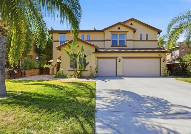 Photo 1 of Sale Pending at 24033 Safiro Ct, Wildomar, CA 92595 | MLS# IV26172380 | Listing updated on 2026-10-31