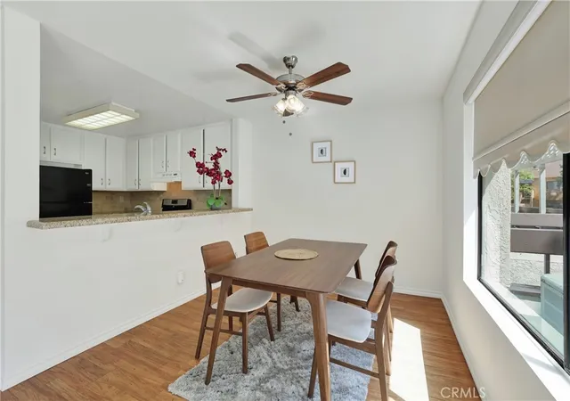Listing Photo 4 - Condo for sale in building located at 22198 Cedar Pointe, Lake Forest, CA 92630 - Unit #1F