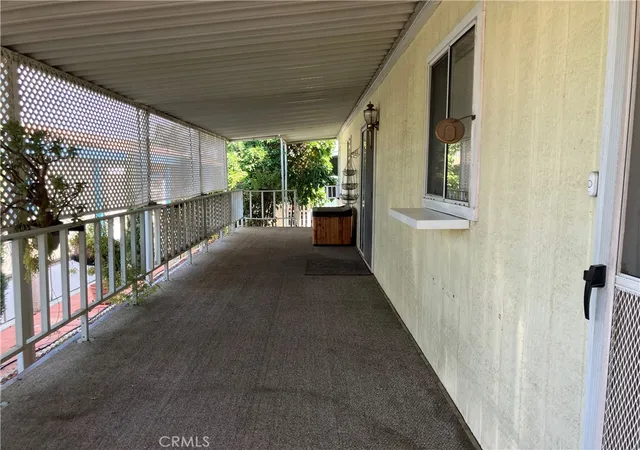 Photo 4 of Manufactured home for sale at 1300 W Menlo Ave #198, Hemet, CA 92543 | MLS# SW26168478 | Listing updated on 2026-10-30
