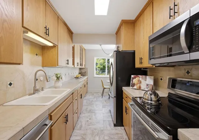 Listing Photo 5 - Condo for sale in building located at 1898 Meridian Ave, San Jose, CA 95125 - Unit #48