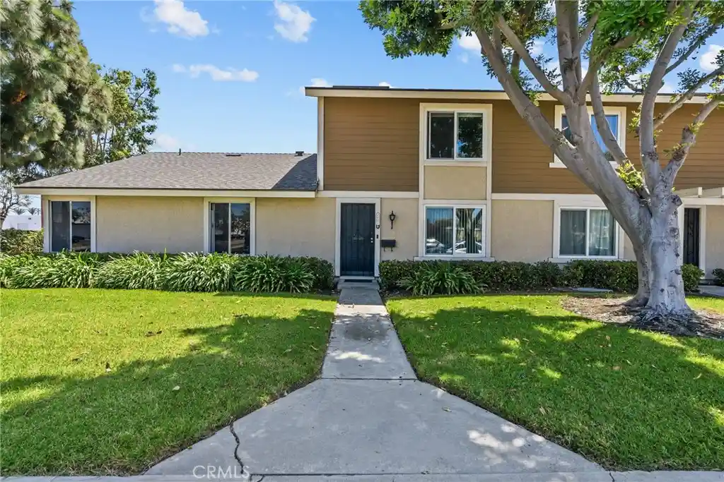 Condo for sale at 2901 S Sycamore #B, Santa Ana, CA 92707 | MLS# SR26170376