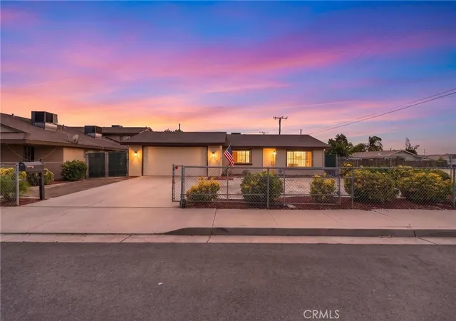 Photo 1 of Sale Pending at 605 Los Tilos, Hemet, CA 92543 | MLS# SW26171707 | Listing updated on 2026-09-24
