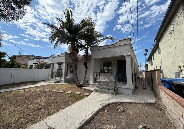 Photo 3 of Multi family home for sale at 440 W 22nd Street, San Pedro, CA 90731 | MLS# PV26172544 | Listing updated on 2026-10-12