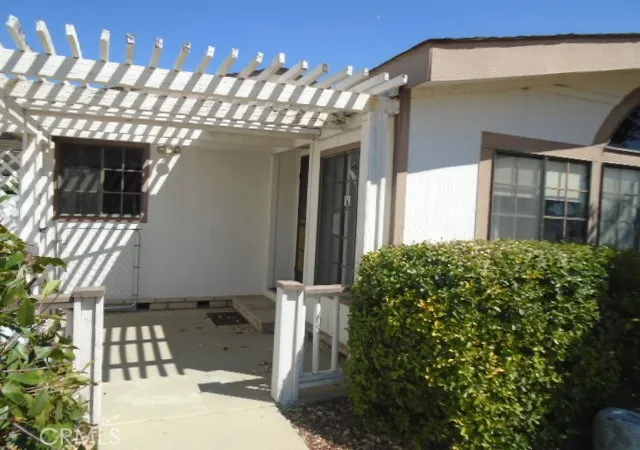 Photo 2 of Sale Pending at 25152 Omni Dr, Hemet, CA 92544 | MLS# SW26172580 | Listing updated on 2026-10-01