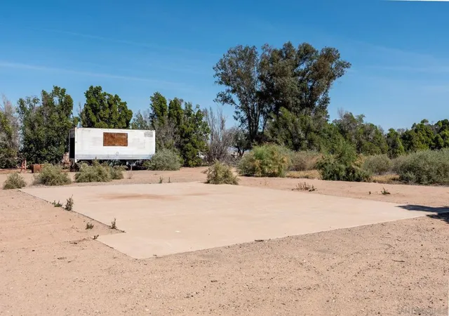 Photo 1 of Land for sale at 2465 Meloland Rd, El Centro, CA 92243 | MLS# 260019336SD | Listing updated on 2026-10-07