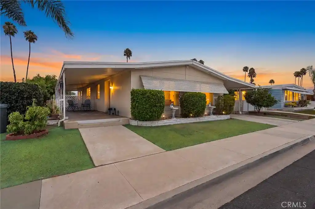 Photo 1 of Manufactured home for sale at 1430 Vista Grande, Hemet, CA 92543 | MLS# SW26172427 | Listing updated on 2026-10-17