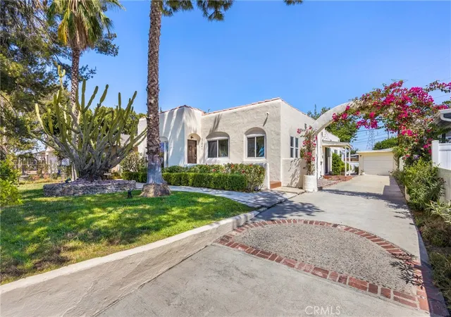 Photo 1 of Single family home for sale at 11441 Kittridge St, North Hollywood, CA 91606 | MLS# SR26171610 | Listing updated on 2026-10-06