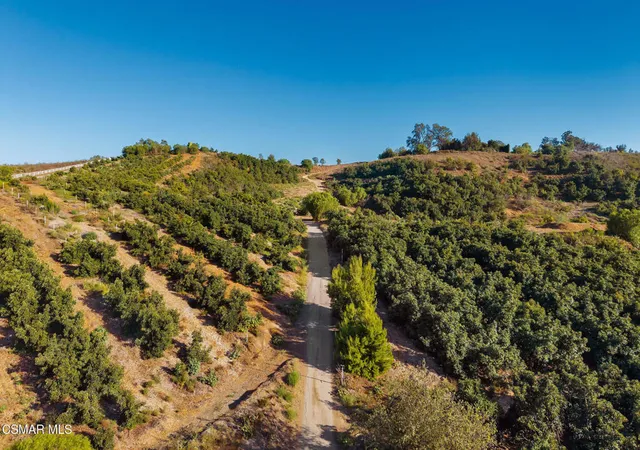 Photo 3 of Single family home for sale at 8000 Balcom Cyn Rd, Somis, CA 93066 | MLS# 226003771 | Listing updated on 2026-10-01