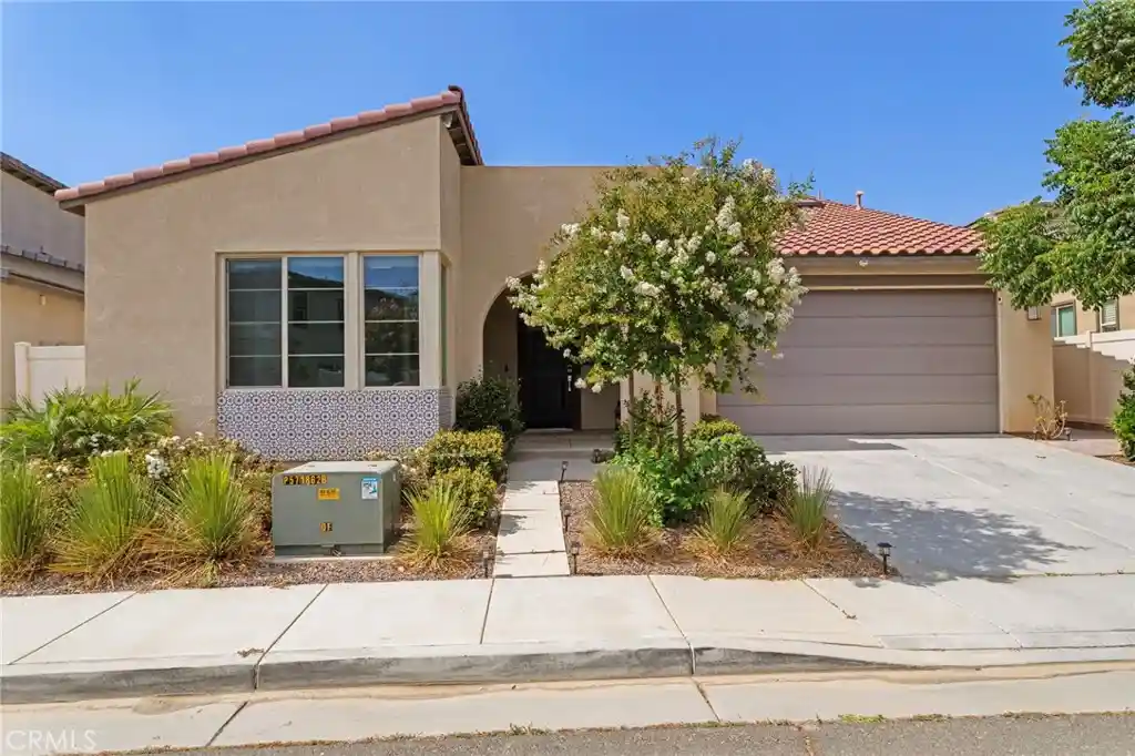 Photo 1 of Single family home for sale at 1628 Park Run Ln, Beaumont, CA 92223 | MLS# SR26172211 | Listing updated on 2026-10-14