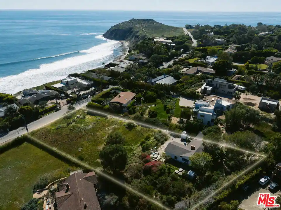 Photo 1 of Sale Pending at 29029 Cliffside Dr, Malibu, CA 90265 | MLS# 26869749 | Listing updated on 2026-10-19