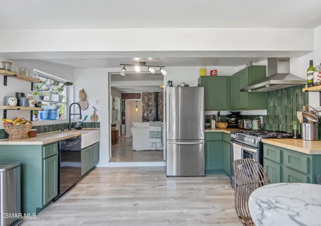 Photo 2 of Single family home for sale at 1268 Black Cyn Rd, Simi Valley, CA 93063 | MLS# 226003776 | Listing updated on 2026-09-13