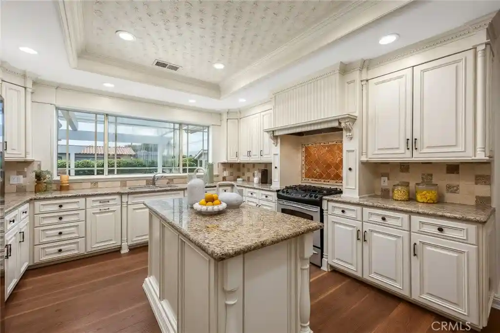 Photo 1 of Single family home for sale at 403 S Valley Ctr Ave, Glendora, CA 91741 | MLS# CV26165333 | Listing updated on 2026-10-18