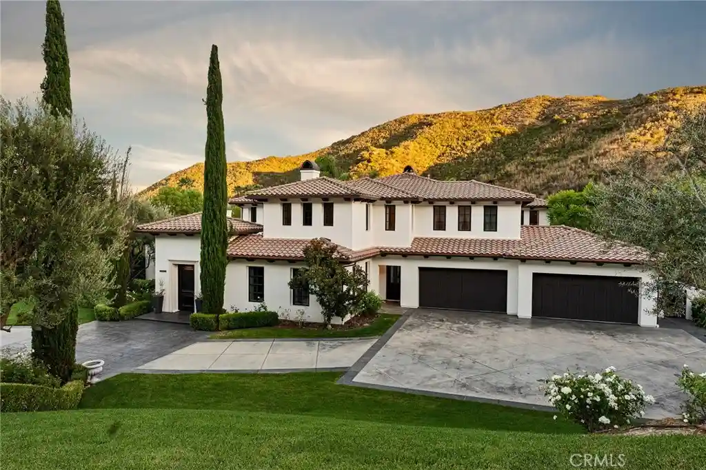 Photo 1 of Mansion for sale at 29462 Malibu View Ct, Agoura Hills, CA 91301 | MLS# SR26171068 | Listing updated on 2026-08-24