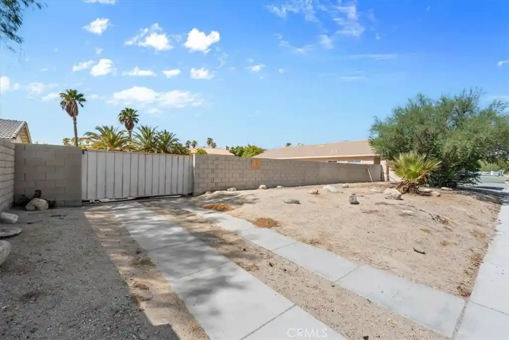 Land for sale at 68595 Vista Chino, Cathedral City, CA 92234 | MLS# IG26173029
