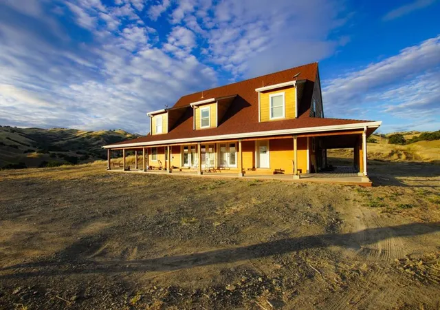 Photo 1 of Single family home for sale at 20391 Panoche Rd, Paicines, CA 95043 | MLS# ML82050425 | Listing updated on 2026-10-12