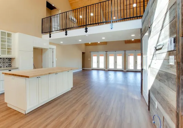 Photo 3 of Single family home for sale at 20391 Panoche Rd, Paicines, CA 95043 | MLS# ML82050425 | Listing updated on 2026-10-12