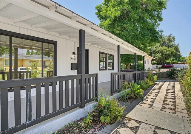 Photo 2 of Multi family home for sale at 2538 Woodlyn Rd, Pasadena, CA 91107 | MLS# SR26172976 | Listing updated on 2026-10-12