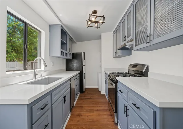 Photo 4 of House for sale at 2538 Woodlyn Rd, Pasadena, CA 91107 | MLS# SR26172976 | Listing updated on 2026-10-12