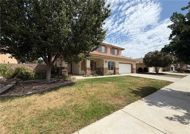 Photo 3 of Sale Pending at 5180 Ravenstone Dr, Hemet, CA 92545 | MLS# CV26163866 | Listing updated on 2026-10-07