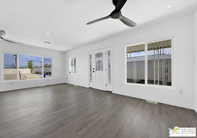 Photo 3 of Manufactured home for sale at 102 Aliso Dr, Palm Springs, CA 92264 | MLS# 26869845PS | Listing updated on 2026-10-08