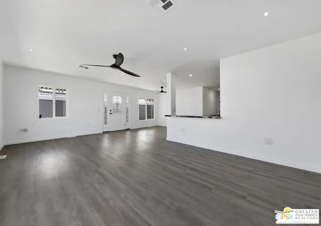 Photo 4 of Manufactured home for sale at 102 Aliso Dr, Palm Springs, CA 92264 | MLS# 26869845PS | Listing updated on 2026-10-08