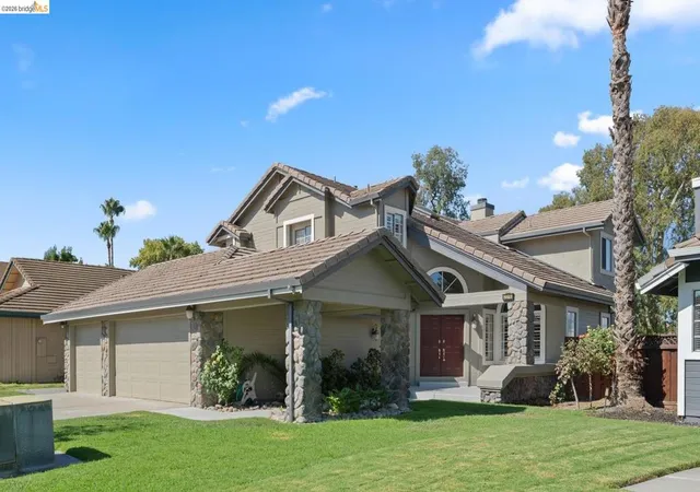 Photo 2 of Sale Pending at 2216 Colonial Ct, Discovery Bay, CA 94505 | MLS# 41144327 | Listing updated on 2026-09-17