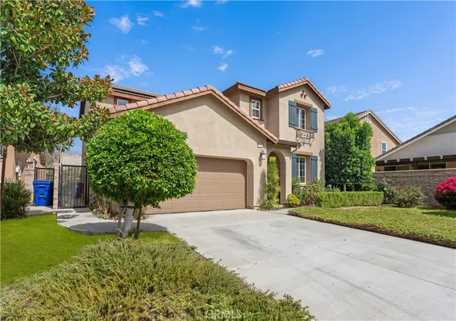 Photo 3 of Single family home for sale at 6826 Meander Way, Jurupa Valley, CA 91752 | MLS# IG26171875 | Listing updated on 2026-10-10