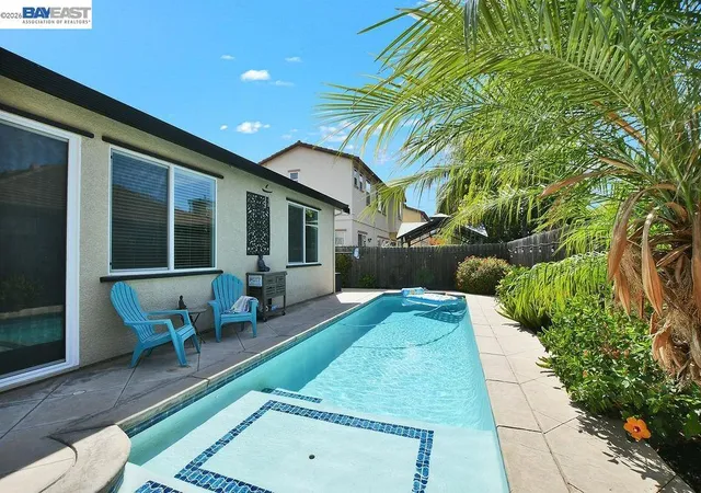 Photo 3 of Single family home for sale at 1312 Tuolumne Way, Oakley, CA 94561 | MLS# 41144339 | Listing updated on 2026-10-07