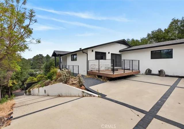 Photo 1 of Single family home for sale at 1433 El Rito, Glendale, CA 91208 | MLS# GD26172397 | Listing updated on 2026-09-27