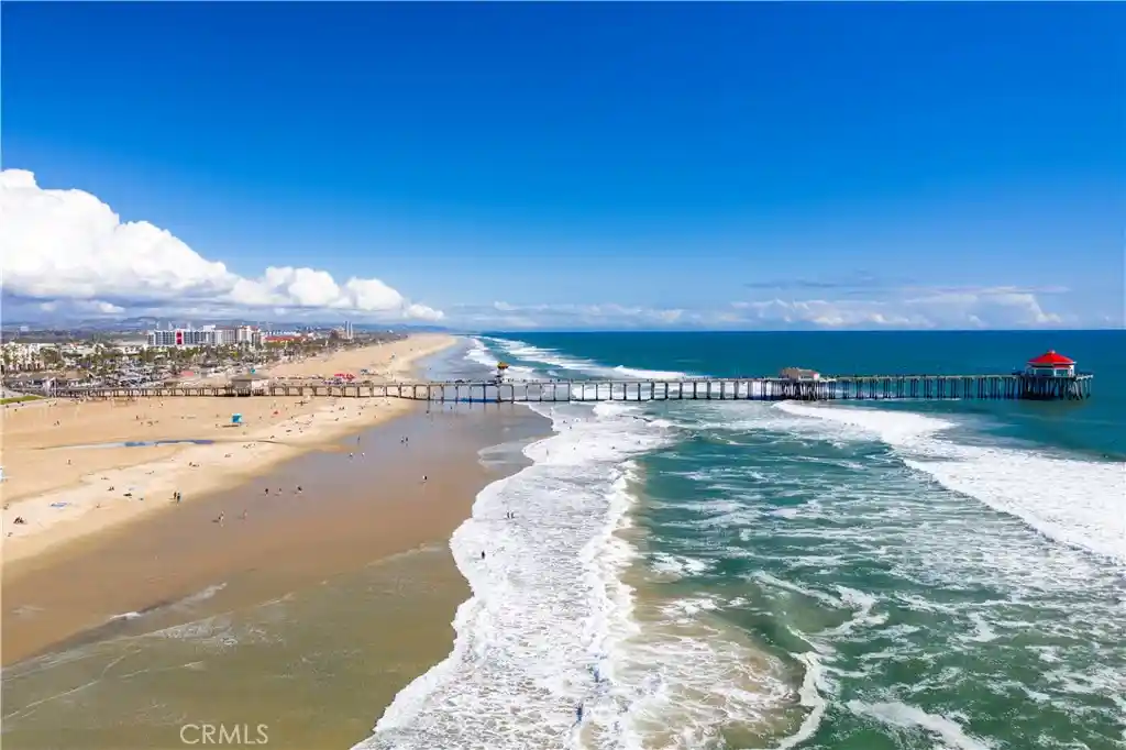 Listing Photo 47 - Condo for sale in 8877 Lauderdale Ct located at 8877 Lauderdale Ct, Huntington Beach, CA 92646 - Unit #213F