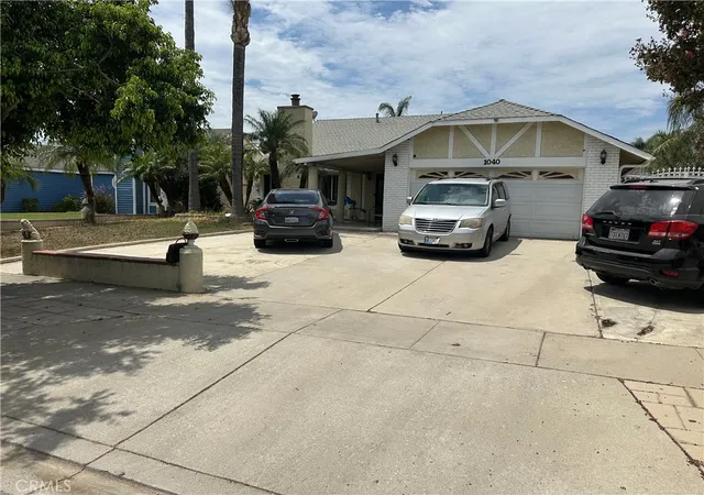 Photo 2 of Sale Pending at 1040 S Alice, Rialto, CA 92376 | MLS# CV26173322 | Listing updated on 2026-09-25